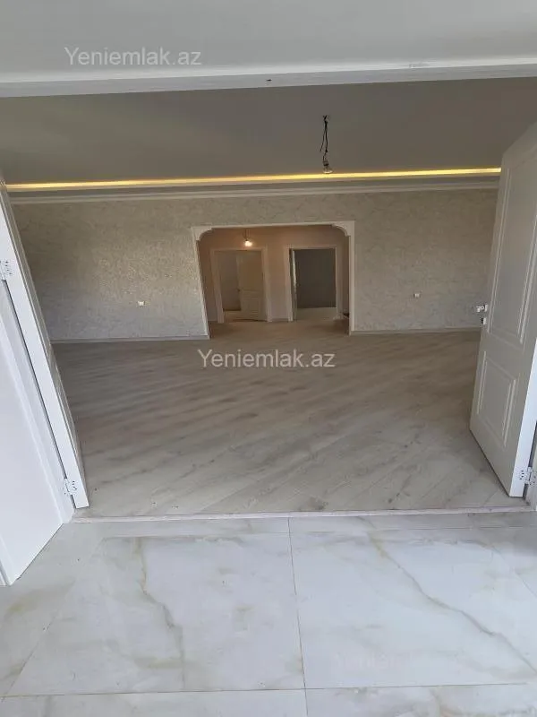 Satılır 6 otaqlı həyət evi 200 m²