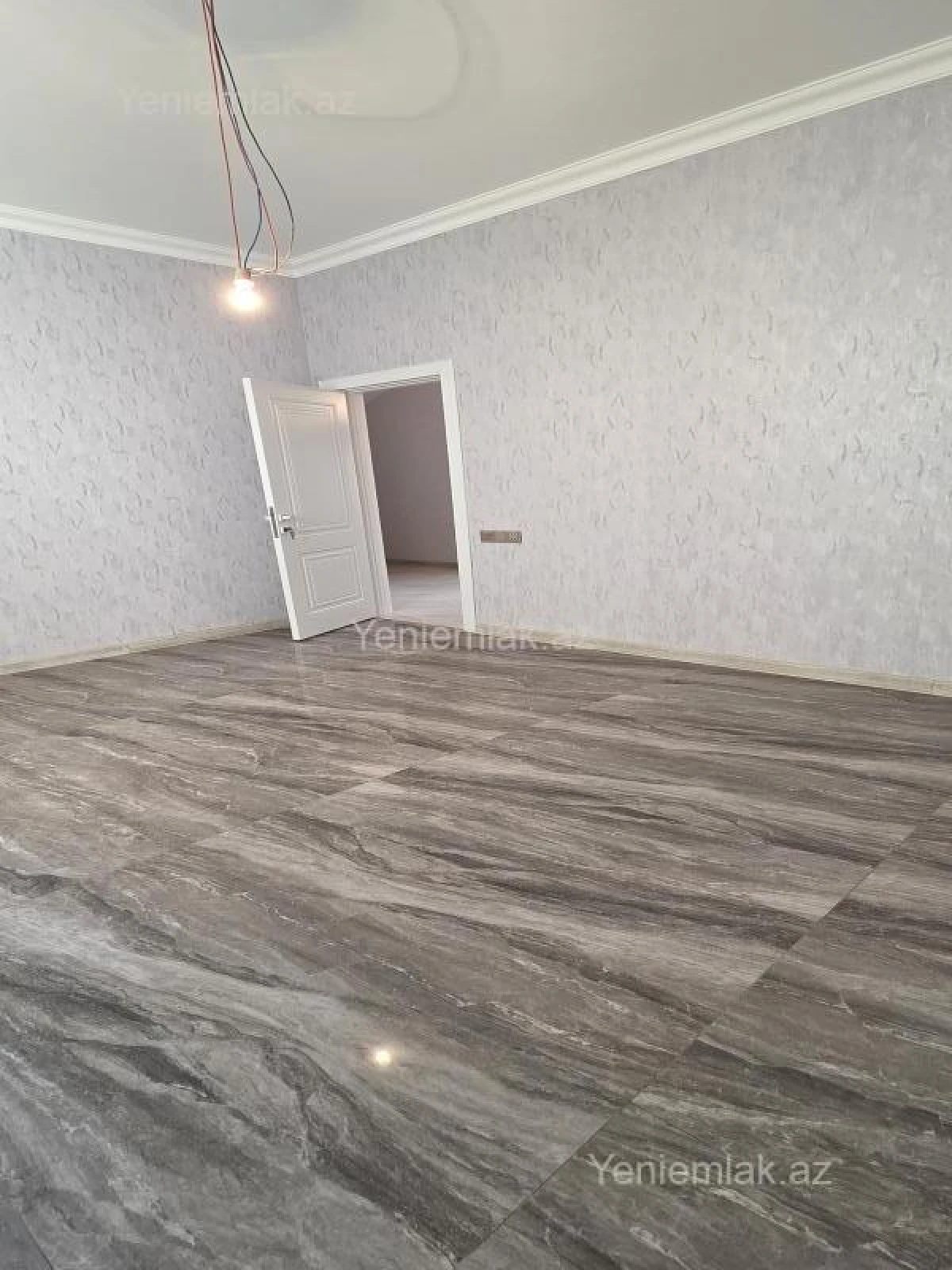 Satılır 6 otaqlı həyət evi 200 m²
