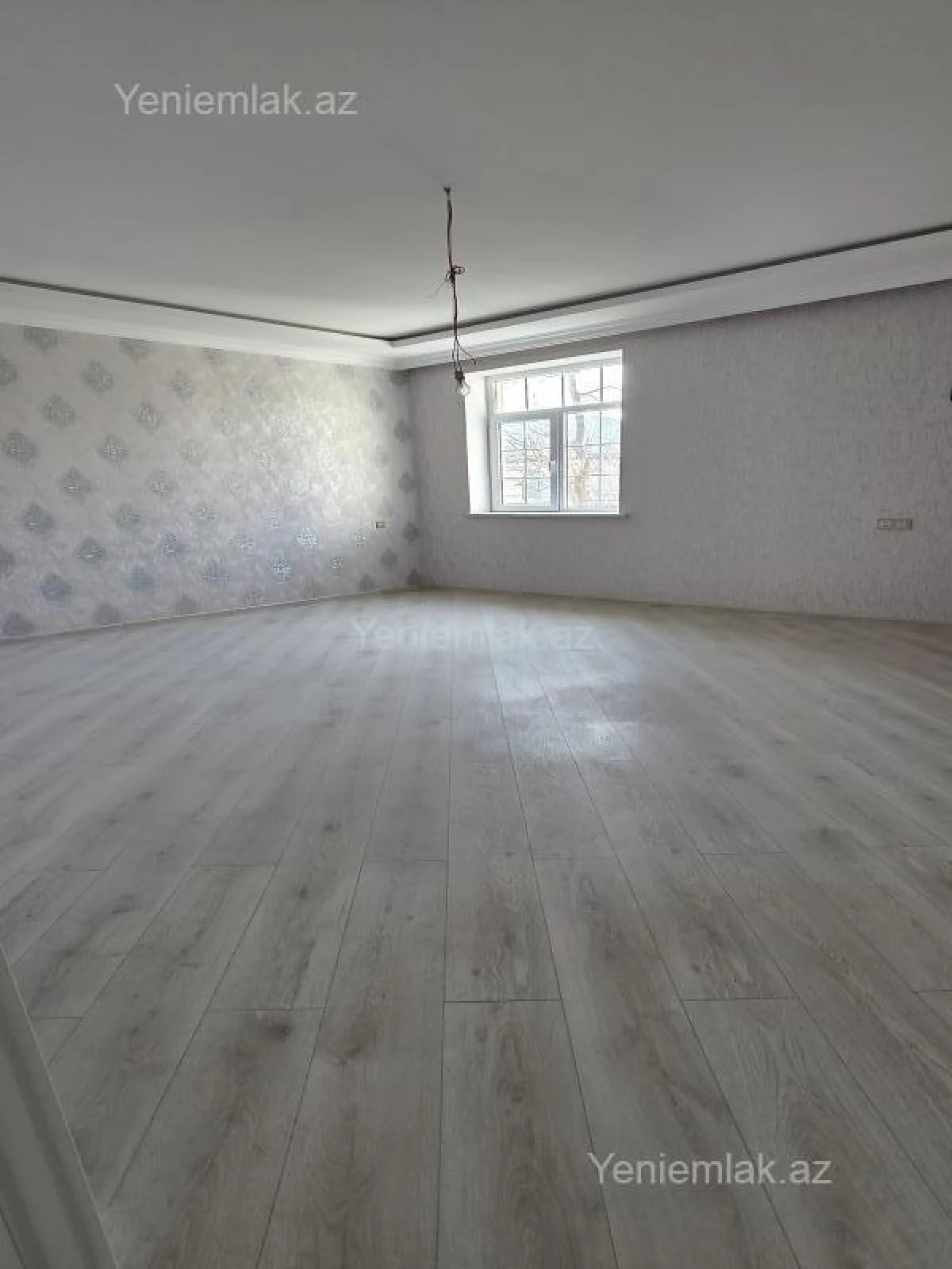 Satılır 6 otaqlı həyət evi 200 m²