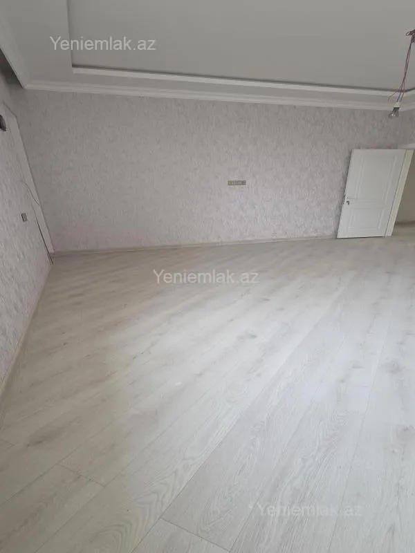 Satılır 6 otaqlı həyət evi 200 m²