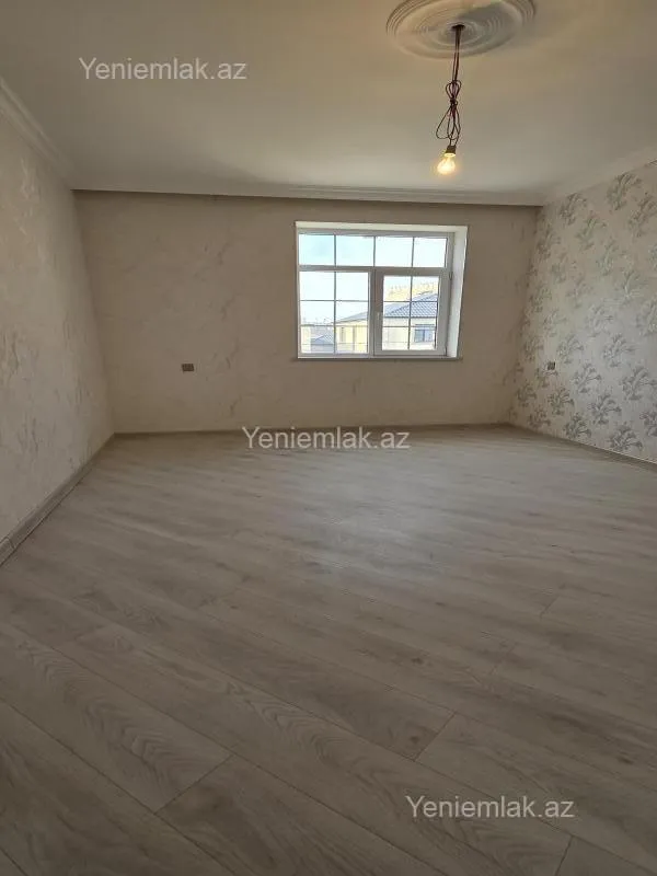 Satılır 6 otaqlı həyət evi 200 m²