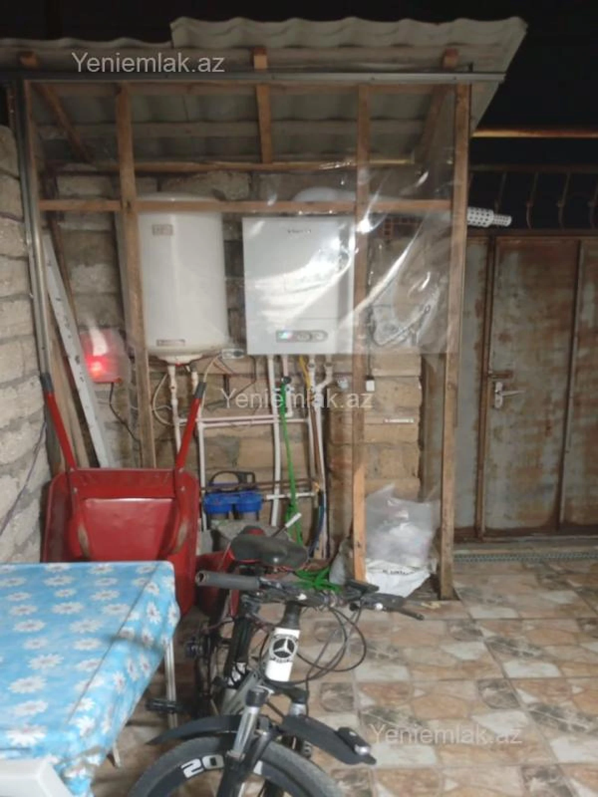 Satılır 4 otaqlı həyət evi 100 m²