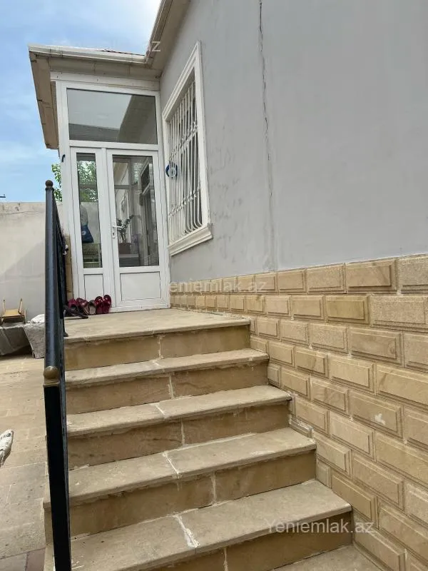 Satılır 3 otaqlı həyət evi 100 m²