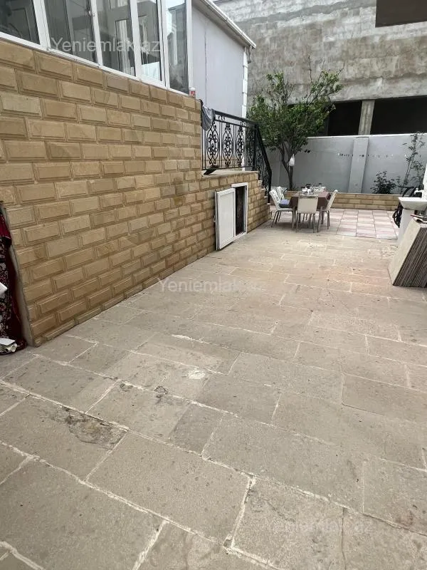 Satılır 3 otaqlı həyət evi 100 m²