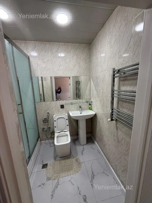 Satılır 2 otaqlı yeni tikili 65 m²