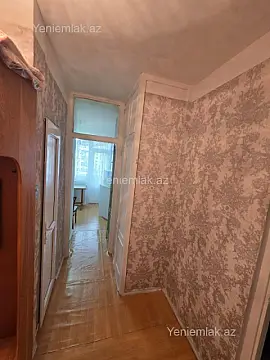 Satılır 1 otaqlı köhnə tikili 35 m²