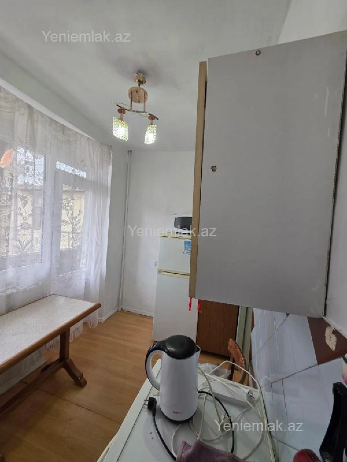 Satılır 1 otaqlı köhnə tikili 35 m²