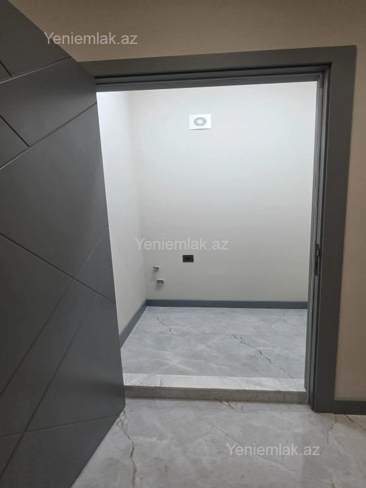 Satılır 3 otaqlı yeni tikili 136 m²