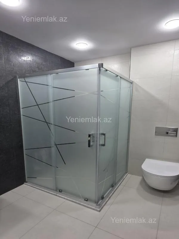 Satılır 3 otaqlı yeni tikili 136 m²