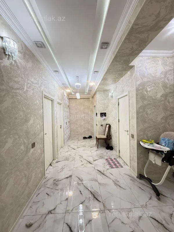 Satılır 3 otaqlı yeni tikili 117 m²