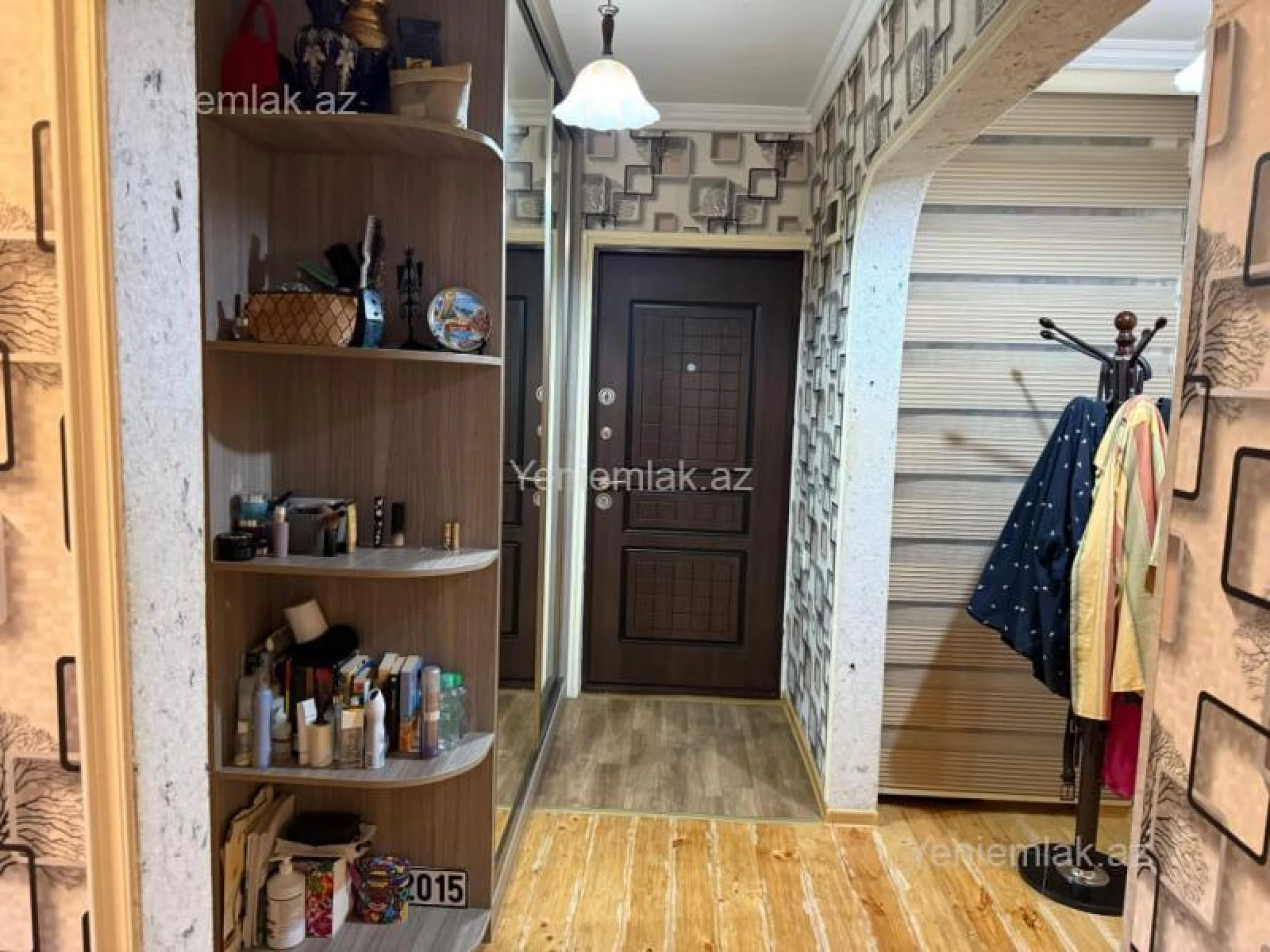 Satılır 2 otaqlı köhnə tikili 60 m²