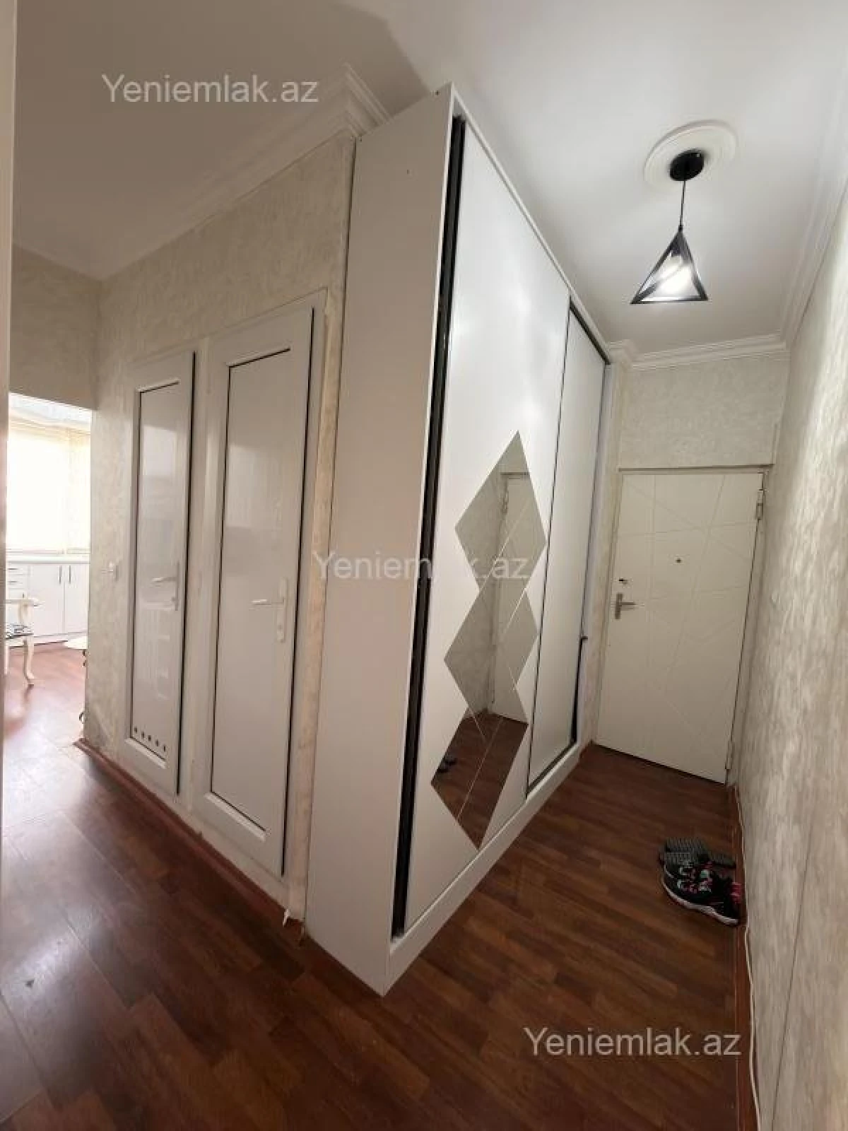 Satılır 1 otaqlı köhnə tikili 40 m²