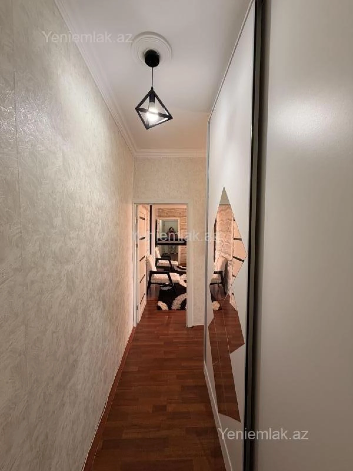 Satılır 1 otaqlı köhnə tikili 40 m²
