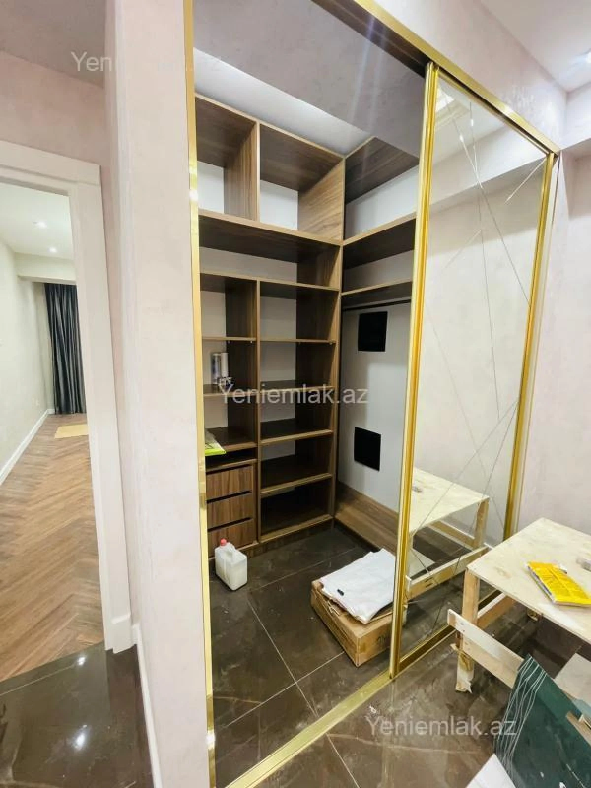 Satılır 4 otaqlı yeni tikili 217 m²