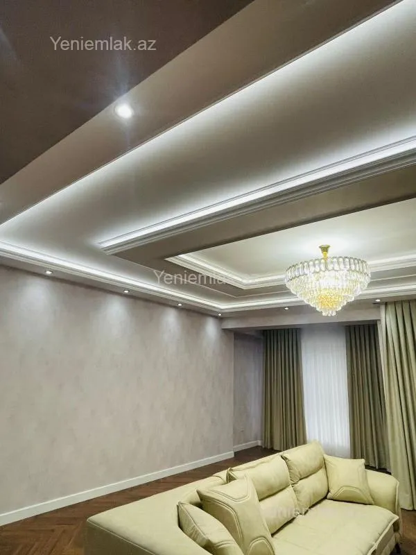 Satılır 4 otaqlı yeni tikili 217 m²