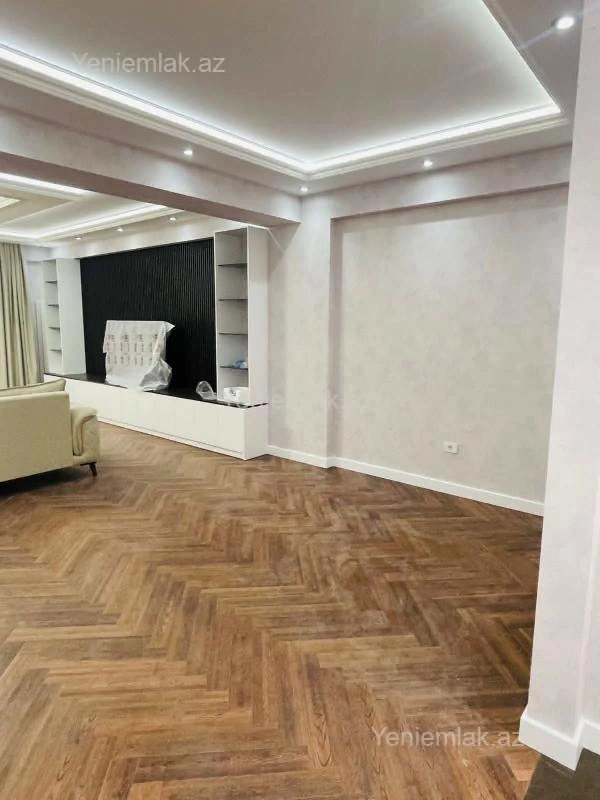 Satılır 4 otaqlı yeni tikili 217 m²