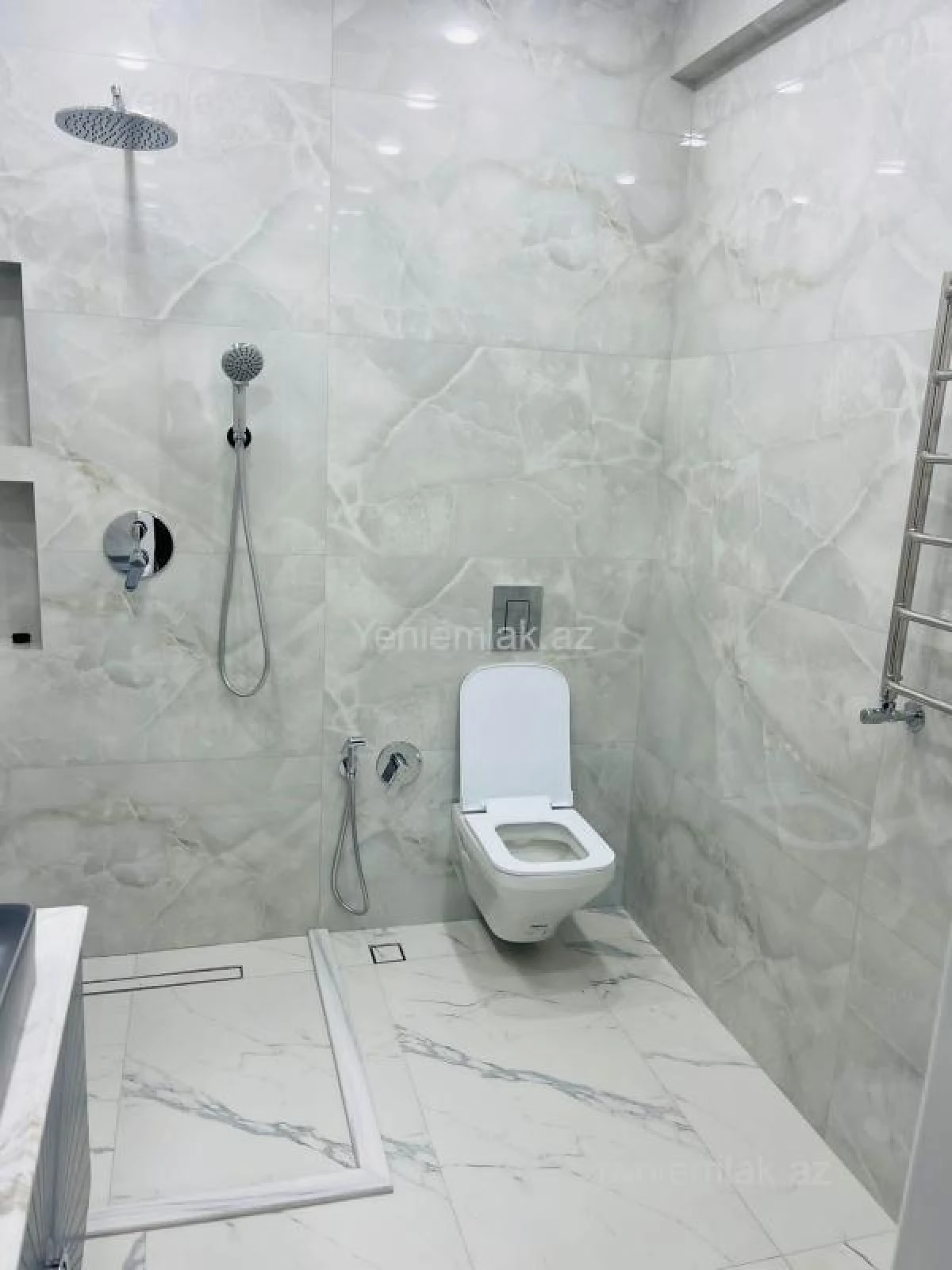 Satılır 4 otaqlı yeni tikili 217 m²