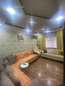 Satılır 5 otaqlı həyət evi 200 m²
