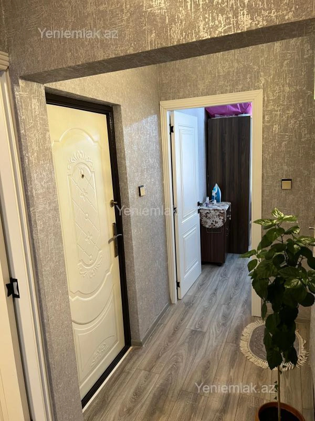 Satılır 2 otaqlı köhnə tikili 60 m²