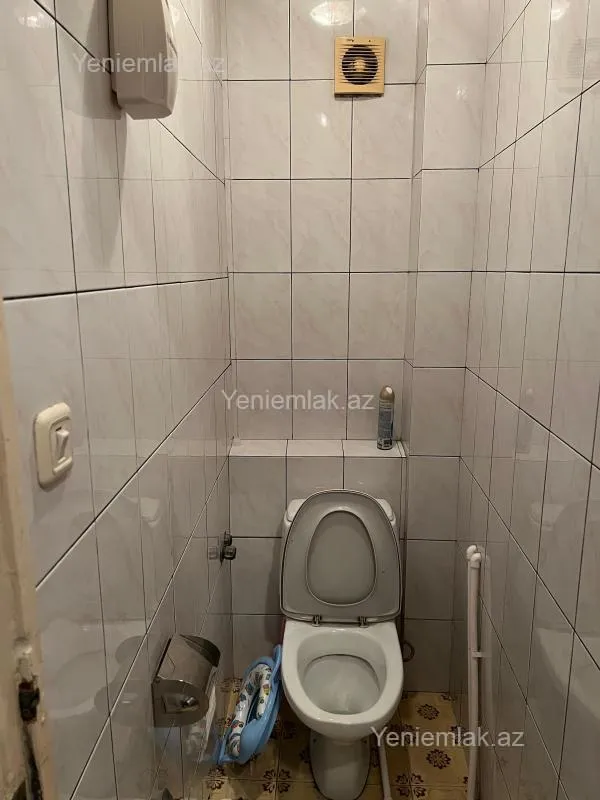 Satılır 2 otaqlı köhnə tikili 60 m²