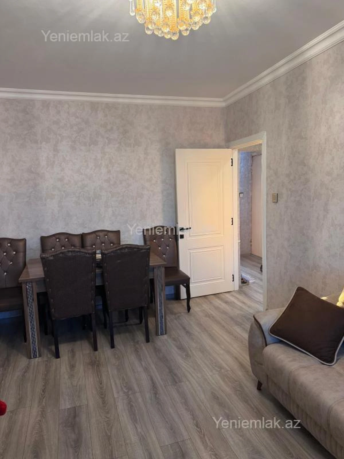Satılır 2 otaqlı köhnə tikili 60 m²