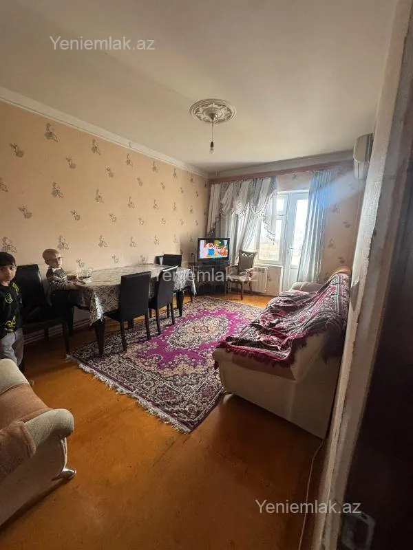 Satılır 3 otaqlı köhnə tikili 85 m²