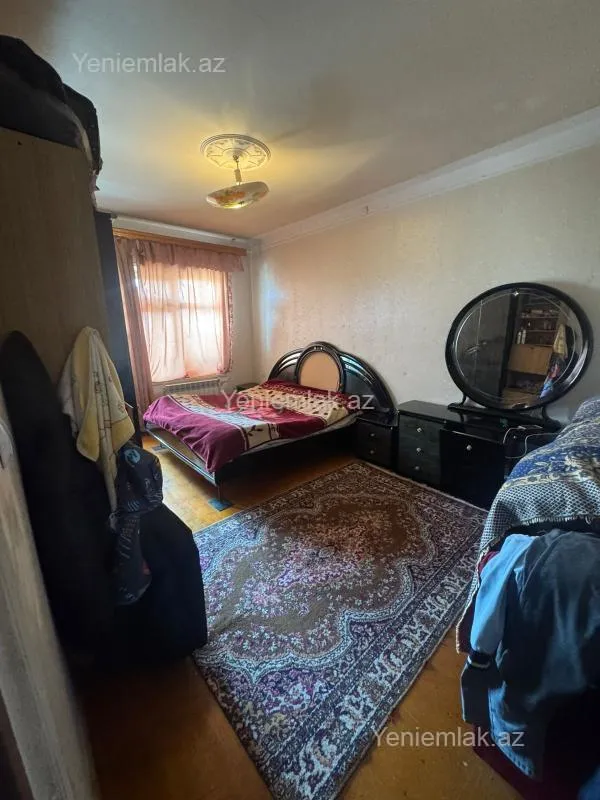 Satılır 3 otaqlı köhnə tikili 85 m²