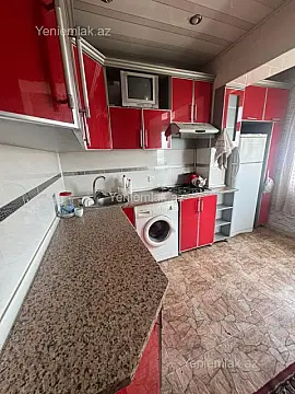 Satılır 3 otaqlı köhnə tikili 85 m²