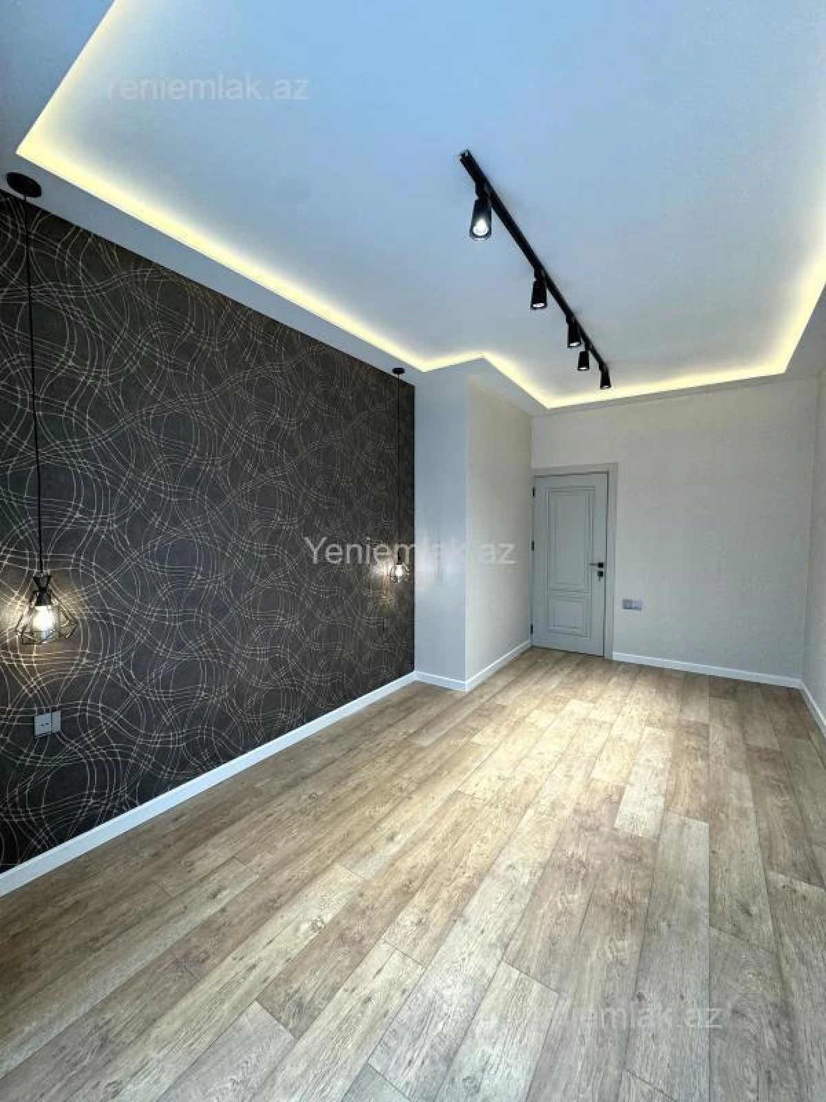Satılır 3 otaqlı yeni tikili 100 m²