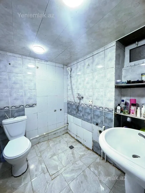 Satılır 2 otaqlı köhnə tikili 45 m²