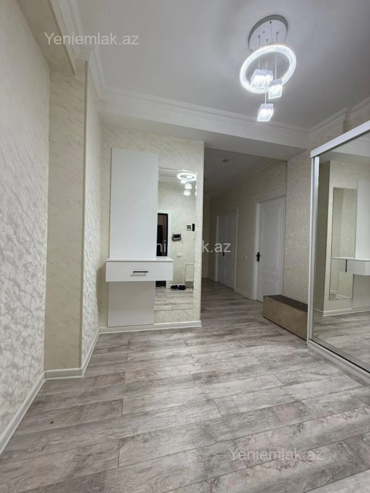 Satılır 2 otaqlı yeni tikili 110 m²