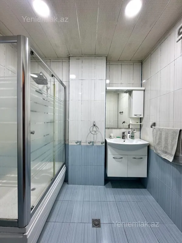 Satılır 3 otaqlı yeni tikili 122 m²