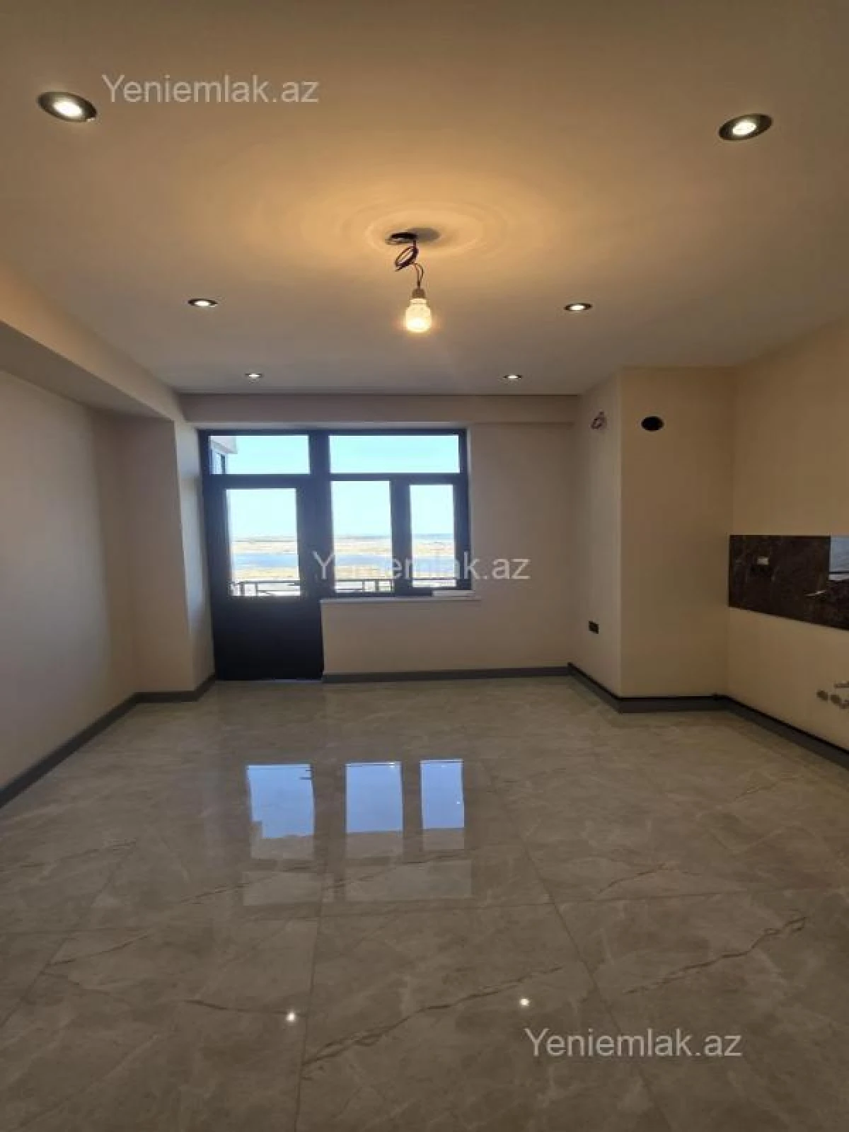 Satılır 2 otaqlı yeni tikili 140 m²