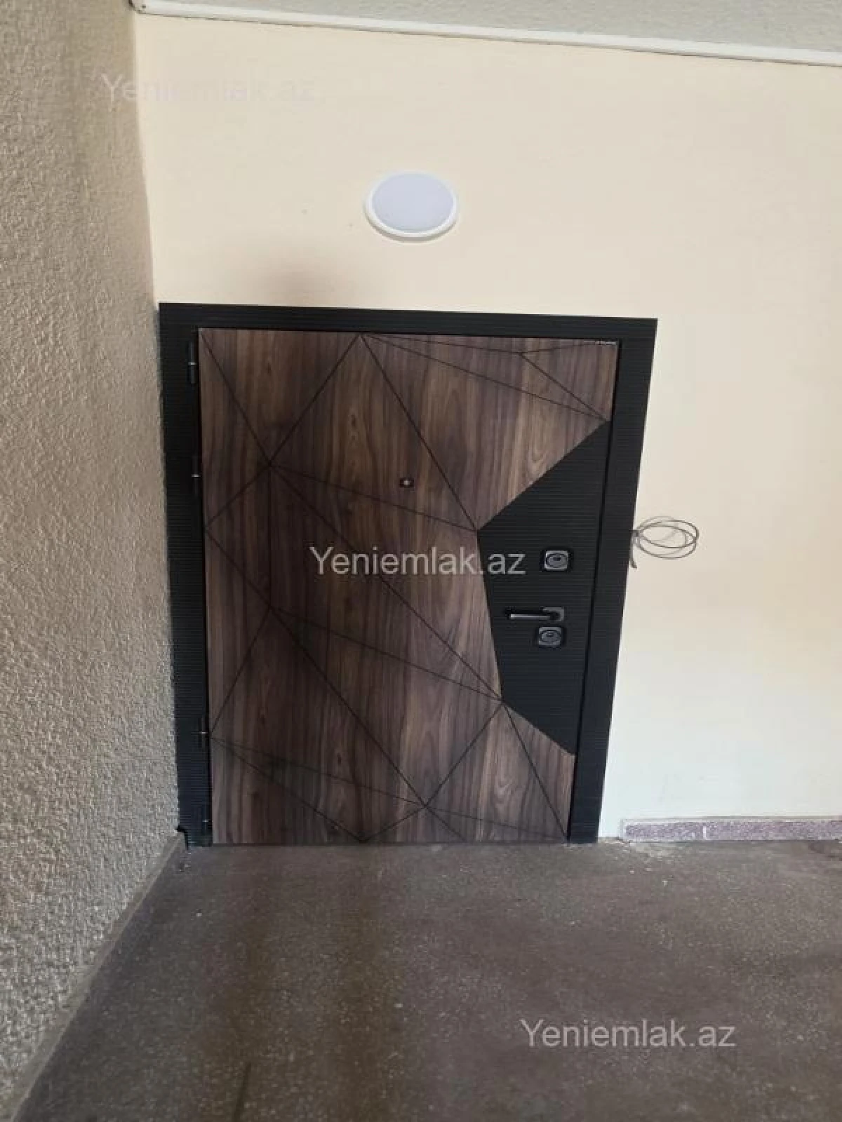 Satılır 2 otaqlı yeni tikili 140 m²