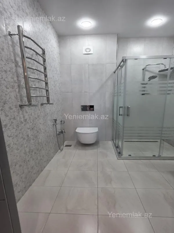 Satılır 2 otaqlı yeni tikili 140 m²