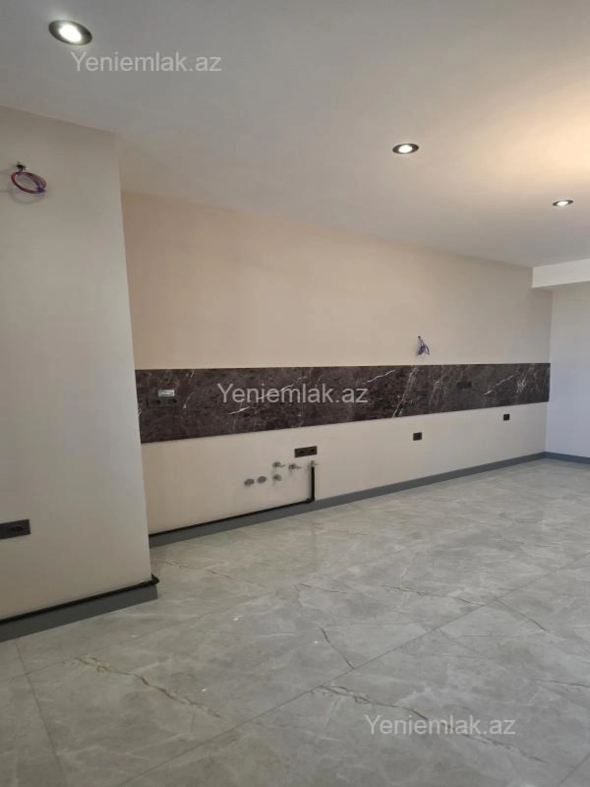 Satılır 2 otaqlı yeni tikili 140 m²