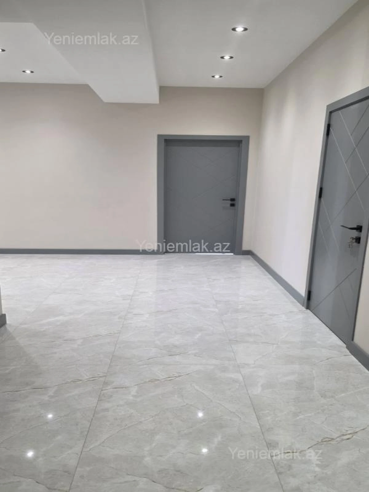 Satılır 2 otaqlı yeni tikili 140 m²