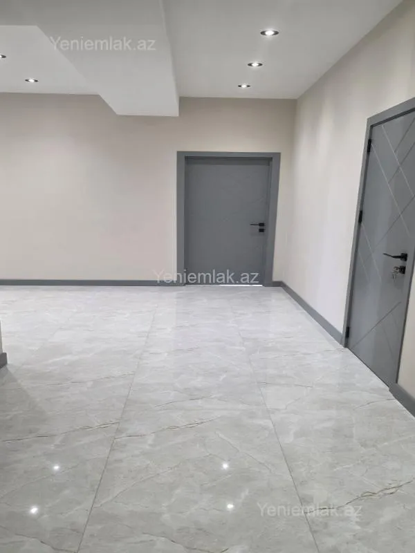 Satılır 2 otaqlı yeni tikili 140 m²