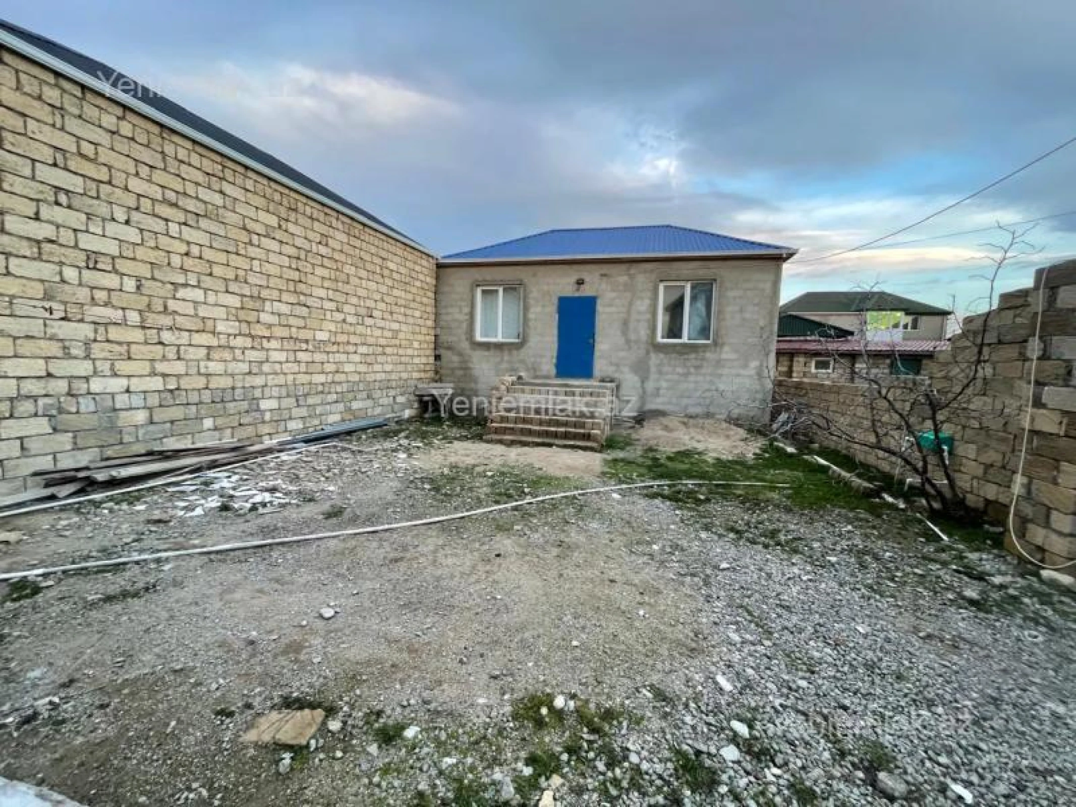 Satılır 3 otaqlı həyət evi 90 m²