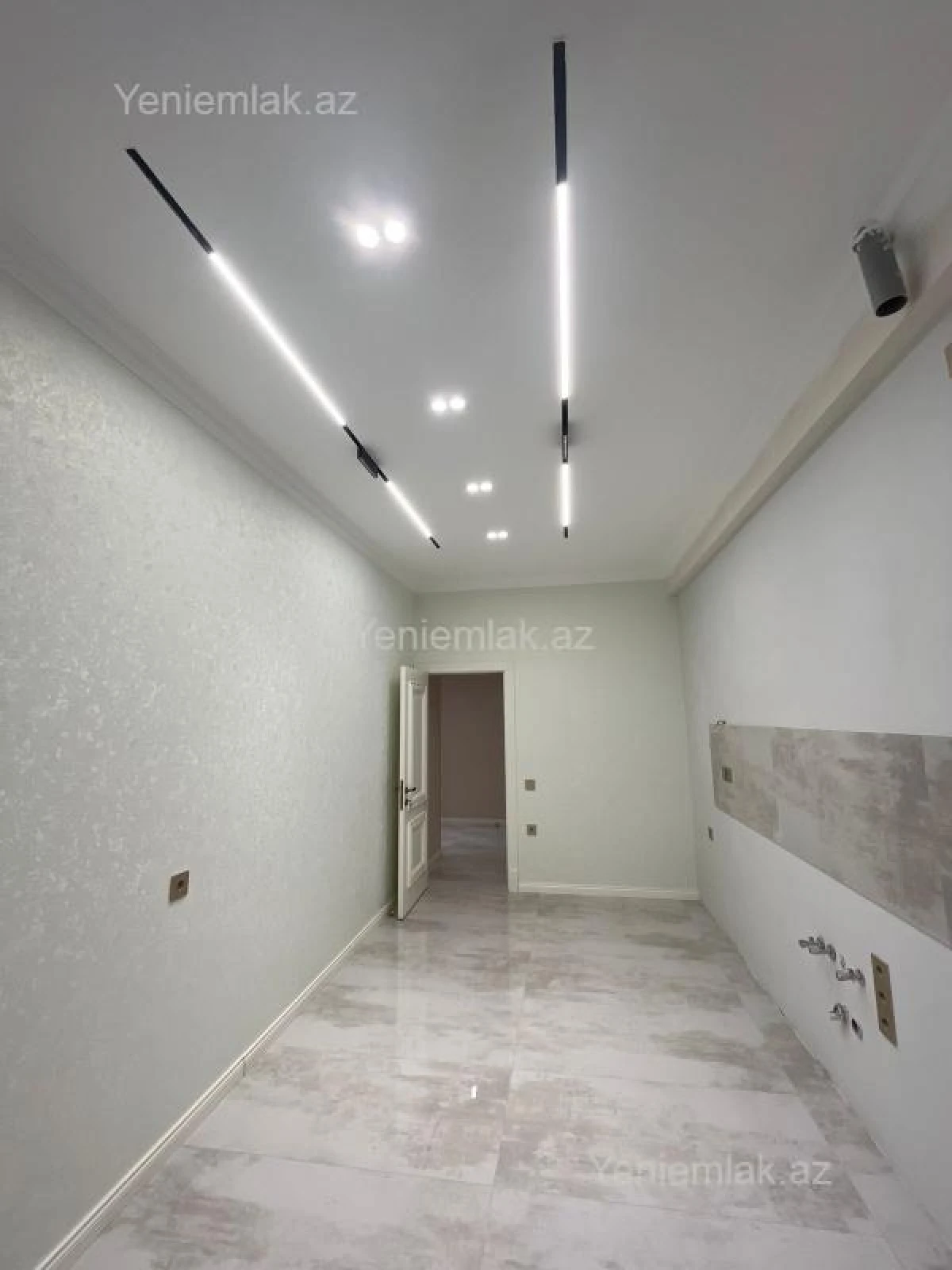 Satılır 3 otaqlı yeni tikili 102 m²