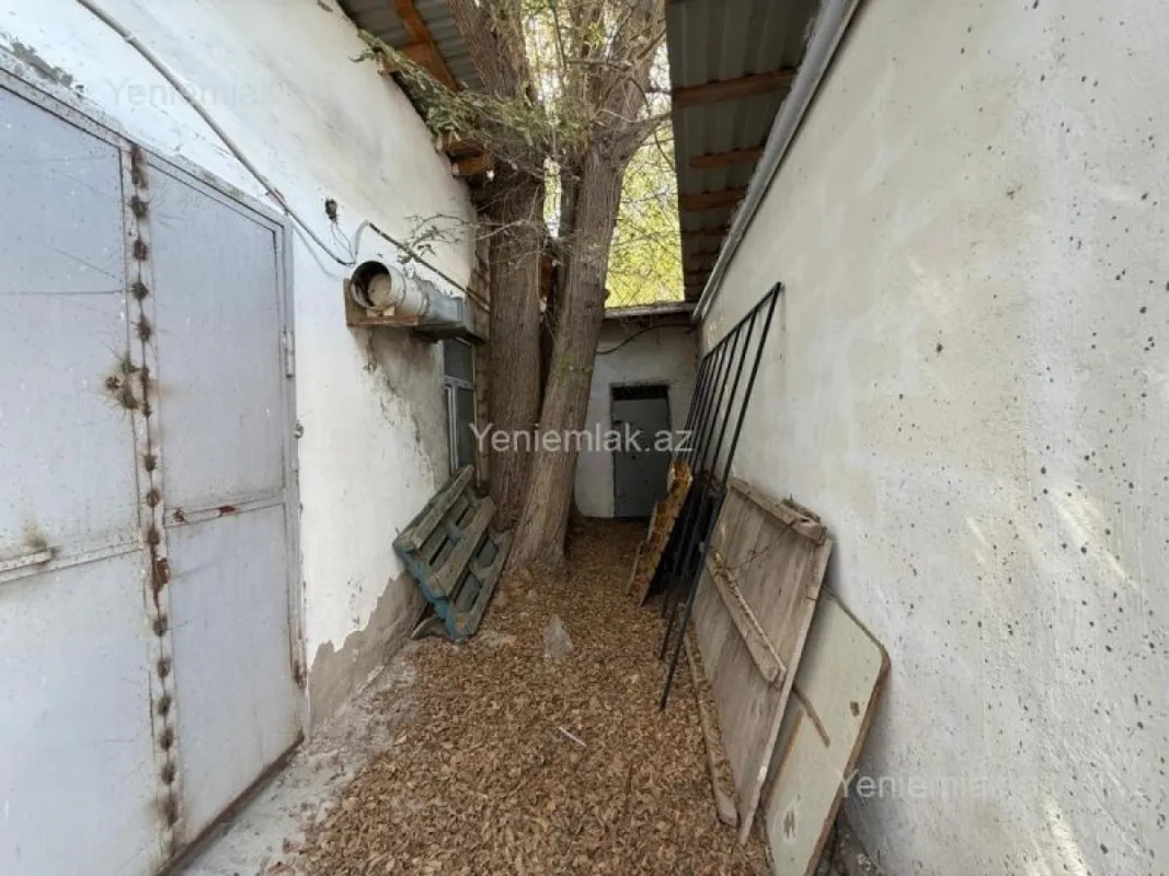 Satılır 10 otaqlı obyekt 1000 m²