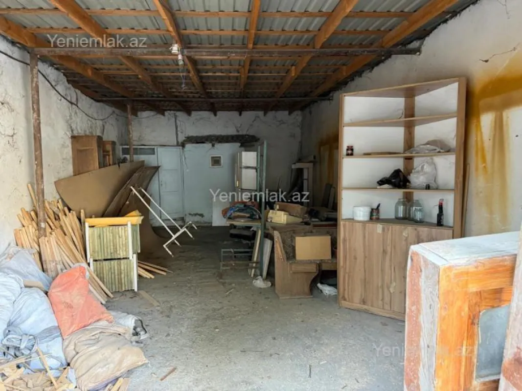 Satılır 10 otaqlı obyekt 1000 m²