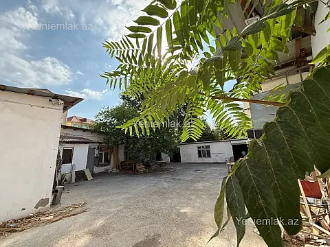 Satılır 10 otaqlı obyekt 1000 m²