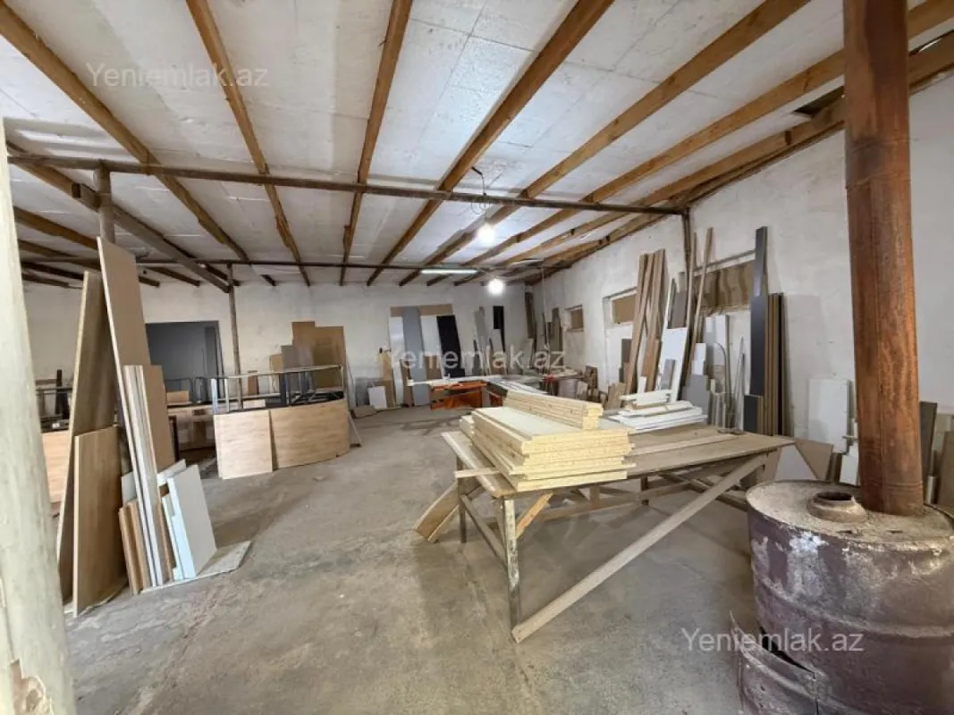 Satılır 10 otaqlı obyekt 1000 m²