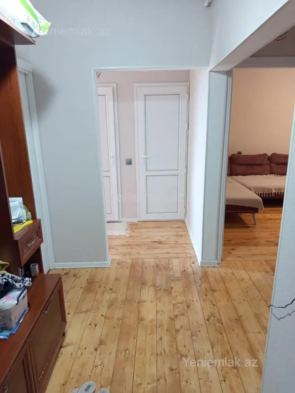 Satılır 3 otaqlı köhnə tikili 70 m²