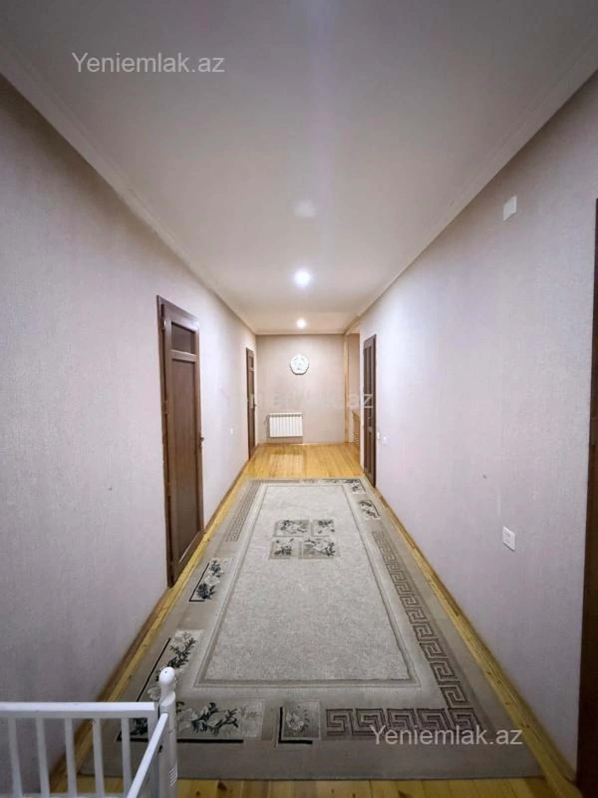 Satılır 5 otaqlı həyət evi 220 m²