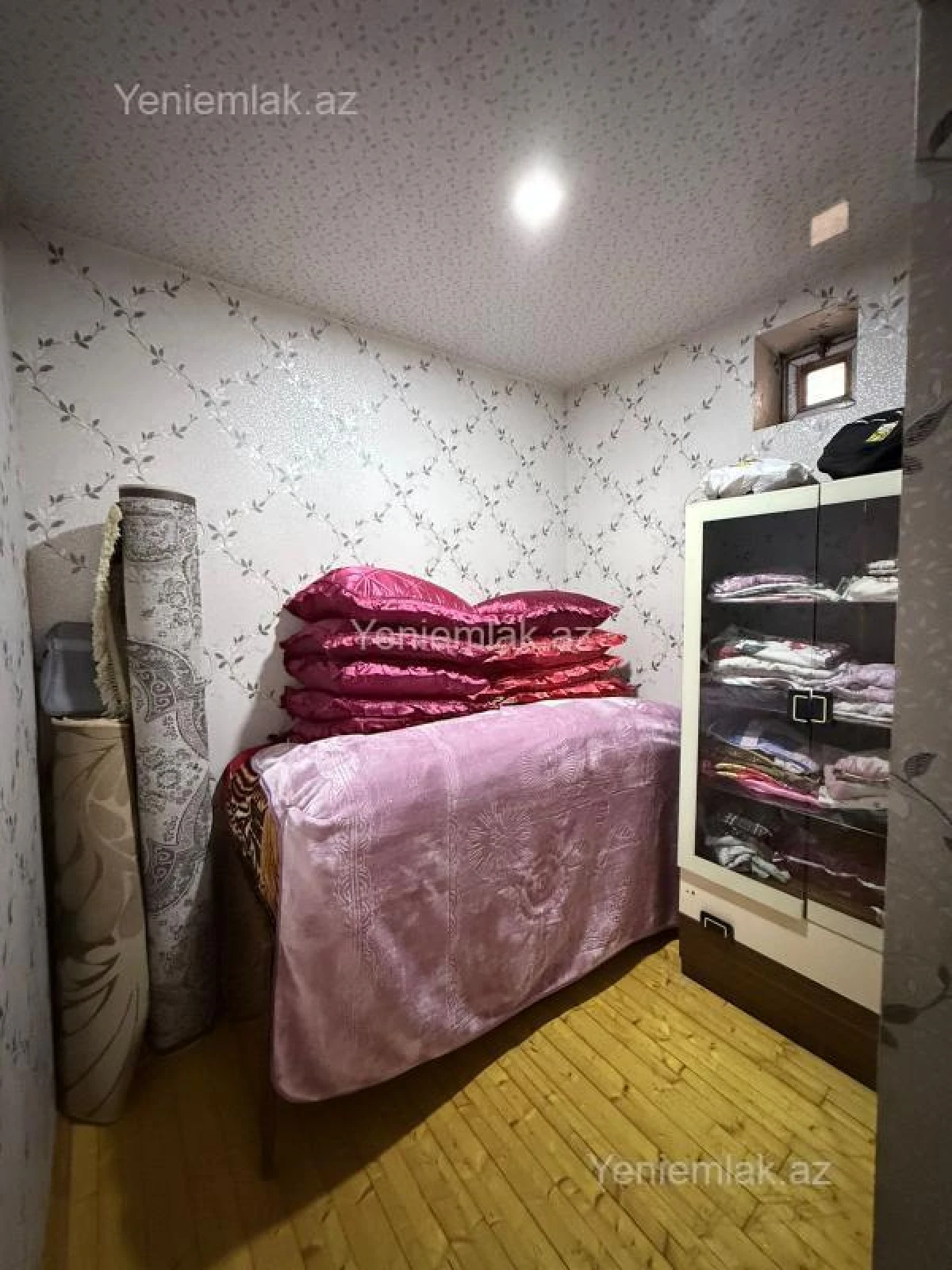 Satılır 5 otaqlı həyət evi 220 m²