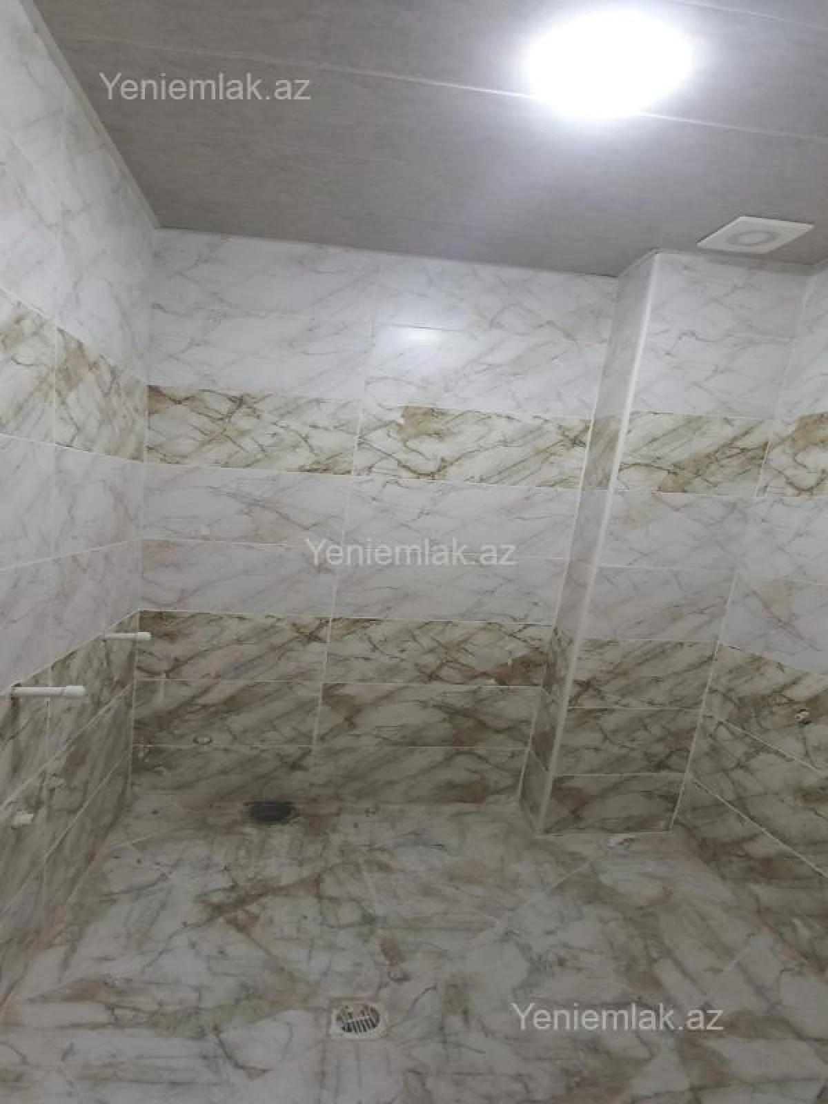 Satılır 3 otaqlı yeni tikili 60 m²