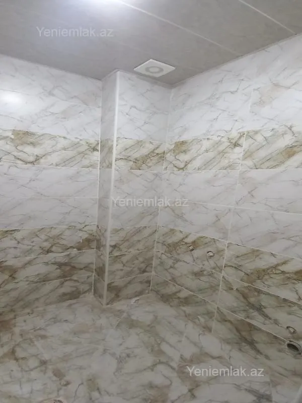 Satılır 3 otaqlı yeni tikili 60 m²