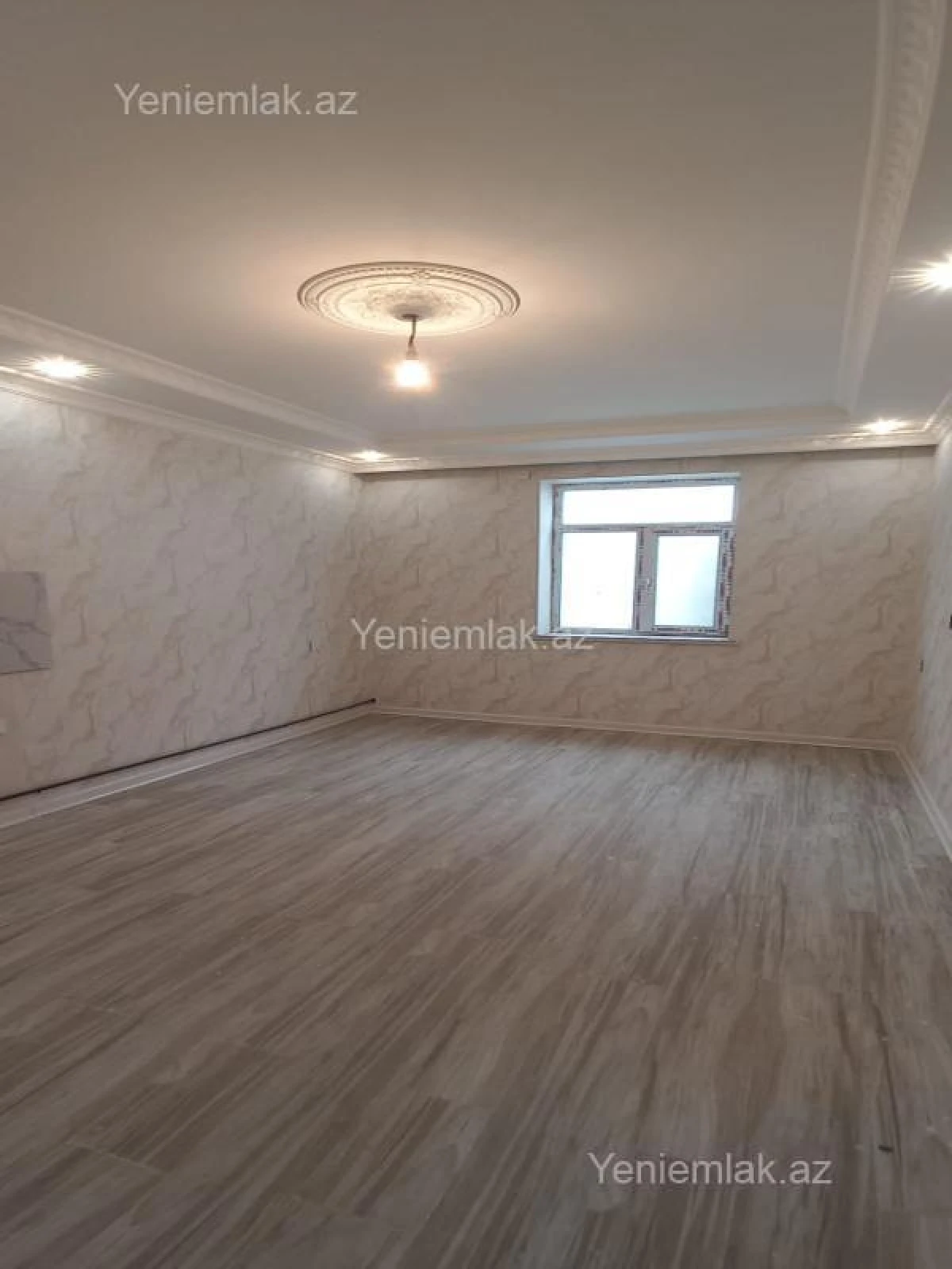 Satılır 3 otaqlı yeni tikili 60 m²
